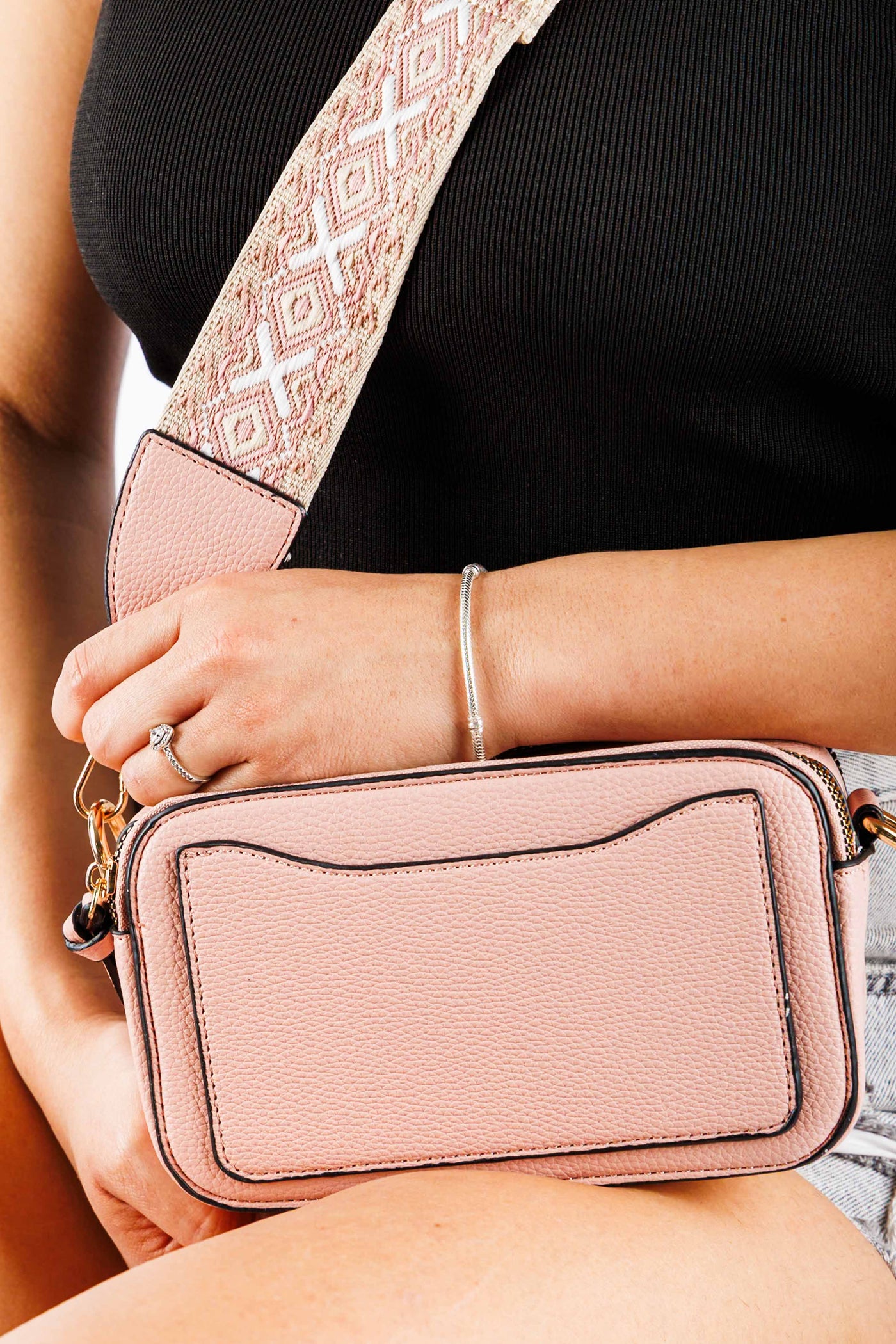 LightPink