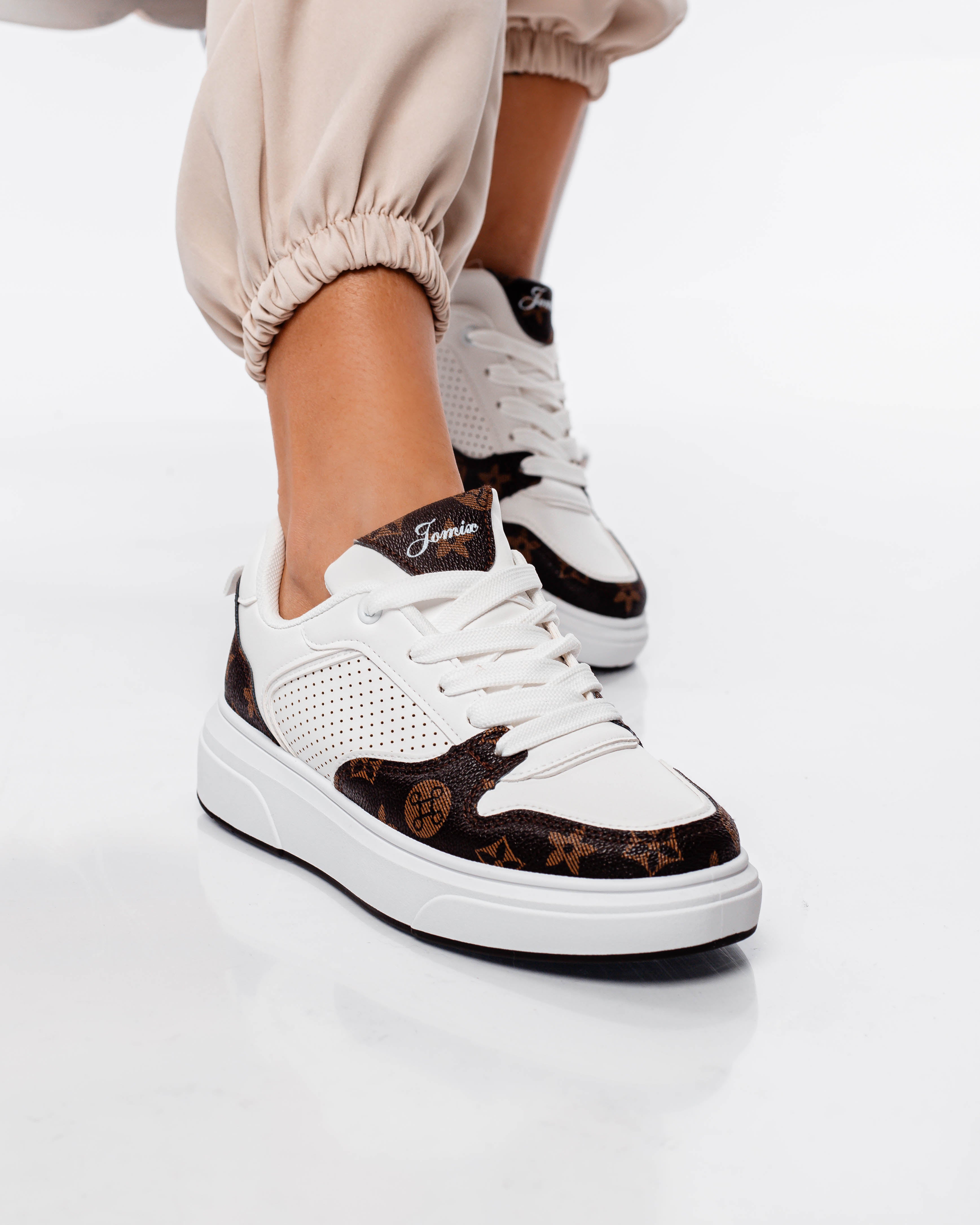 Sneakers με printed details - SN2414