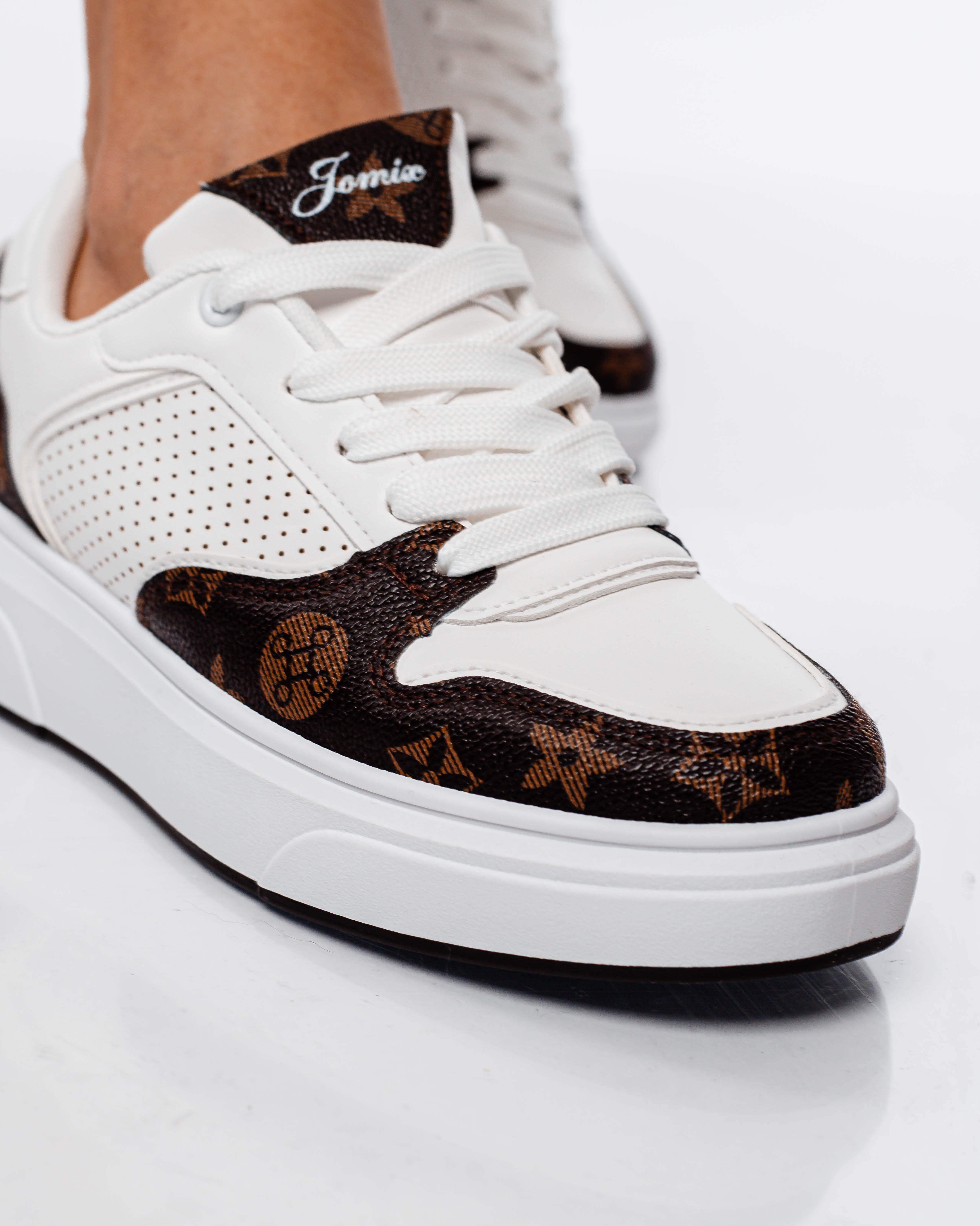 Sneakers με printed details - SN2414